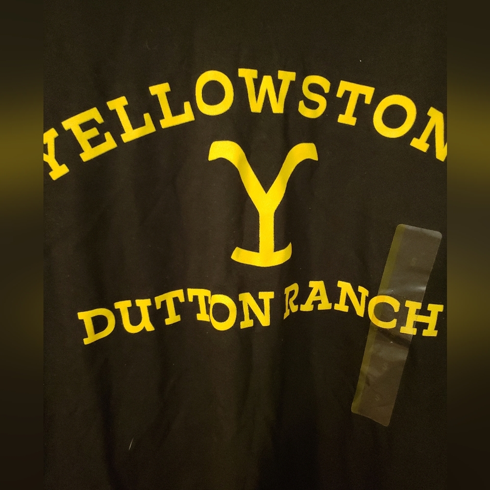 Yellowstone Dutton Ranch Show Tshirt - Picture 6 of 7